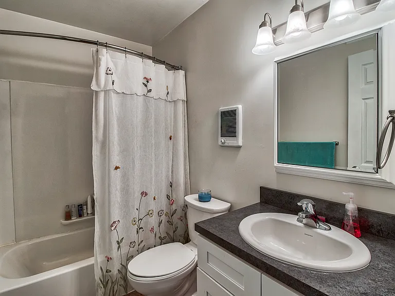 Parkview Place Apartments — Photo 5