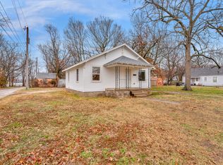 1223 E Webster St, Springfield, MO 65802