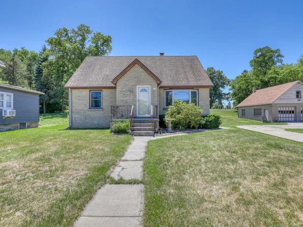 621 W Main STREET, West Bend, WI 53090