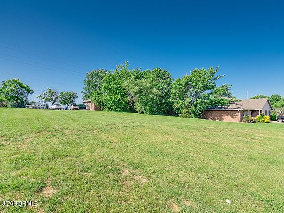 4th image of 4319 Rainbow Dr
