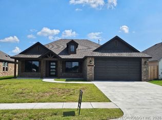 10320 E 132nd St S, Bixby, OK 74008