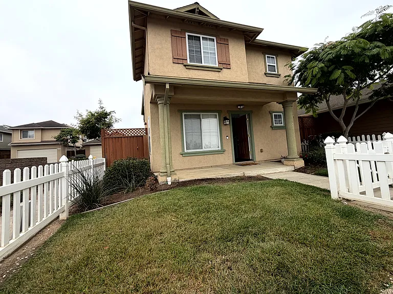 352 San Juan Grade Rd — Photo 2