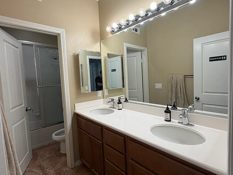 25146 Cliffrose St #2002 — Photo 8