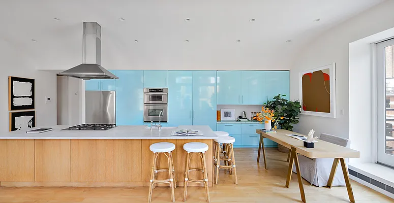 Sold by Compass | media 5