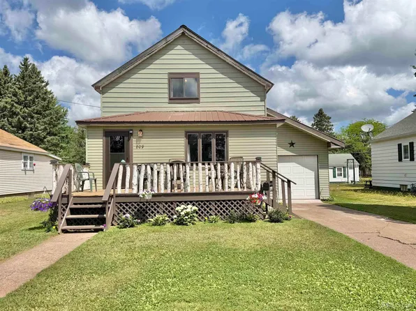 809 E Pierce St, Wakefield, MI 49968