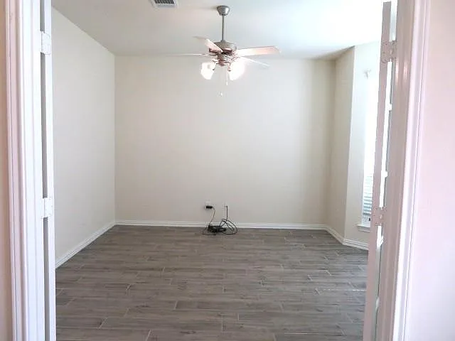 4 bed, 3.5 bath, 2740 sqft, $3,000 — Photo 3