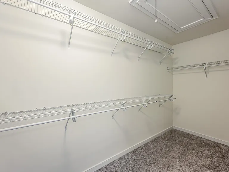 8023 Ellendale Dr — Photo 14