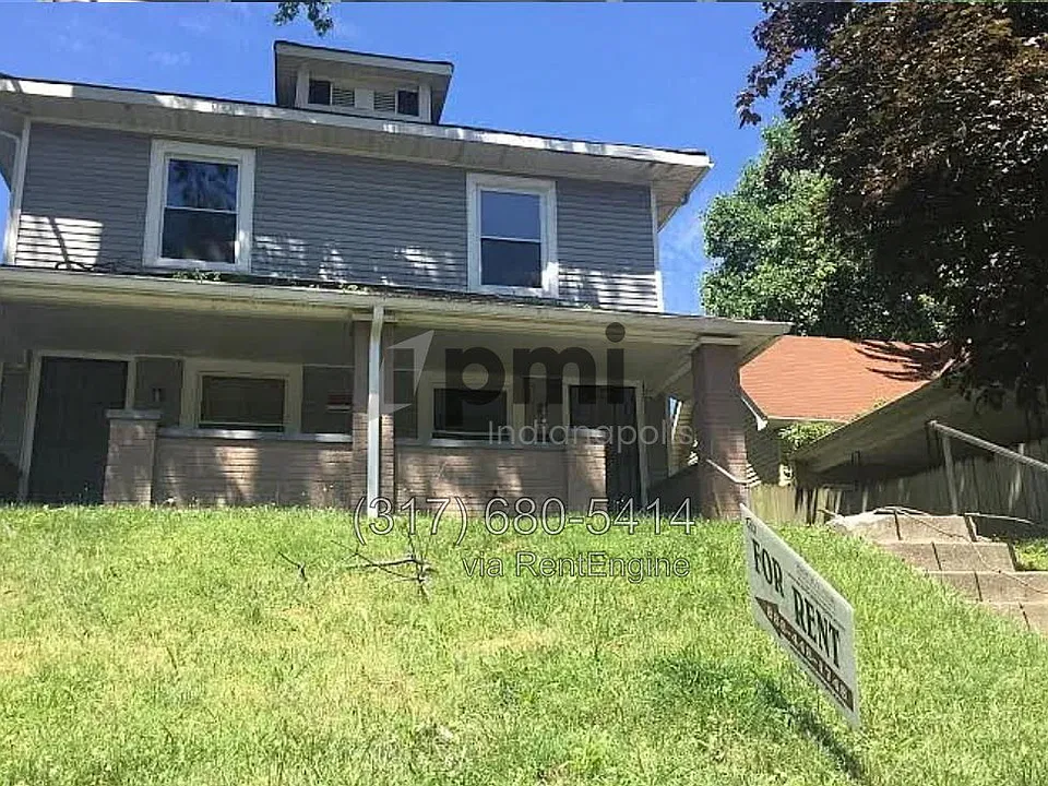 432 N Bradley Ave