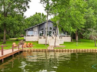 5170 Lakeview Cir, Malakoff, TX 75148