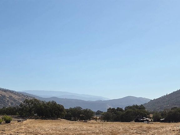 2nd image of 28946 Spring Valley Rd