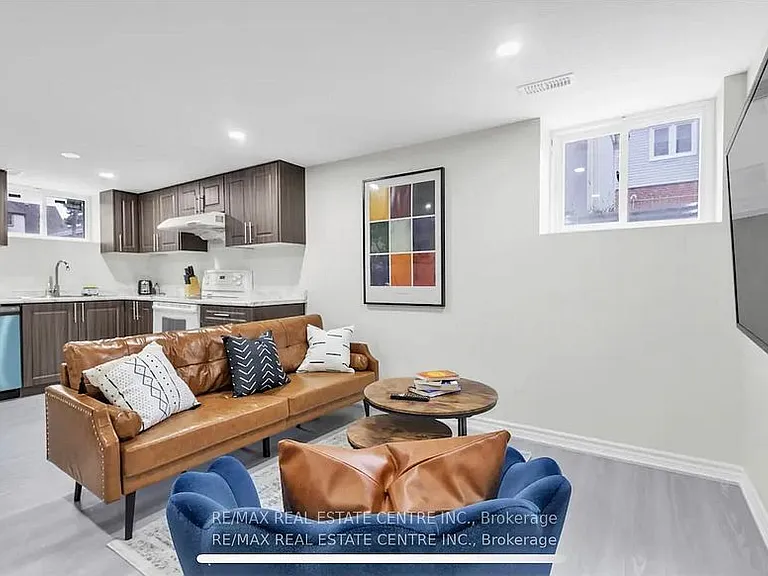 15 Chelsea Rd #BASEMENT — Photo 3