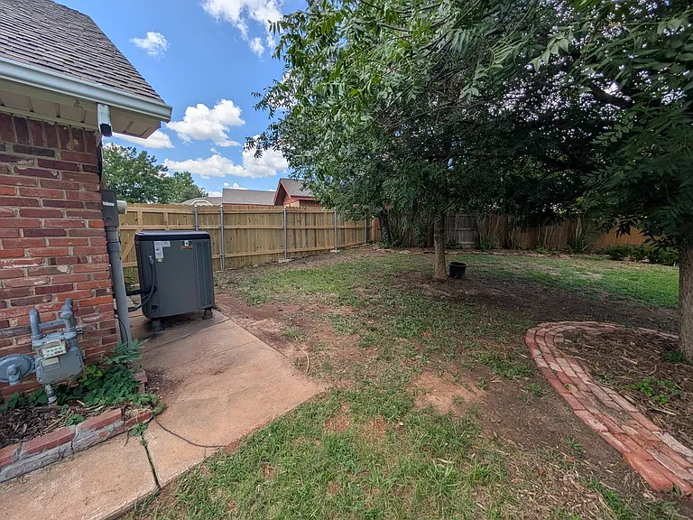 10133 Bromley Ct — Photo 59
