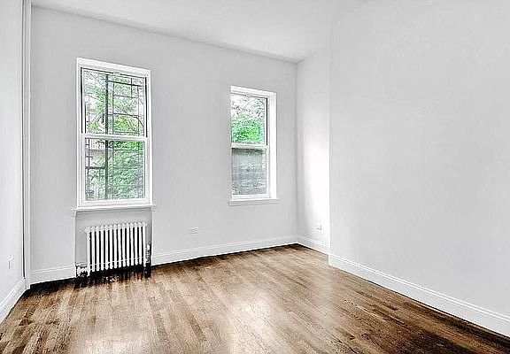 3rd image of 298 Suydam St APT 2L