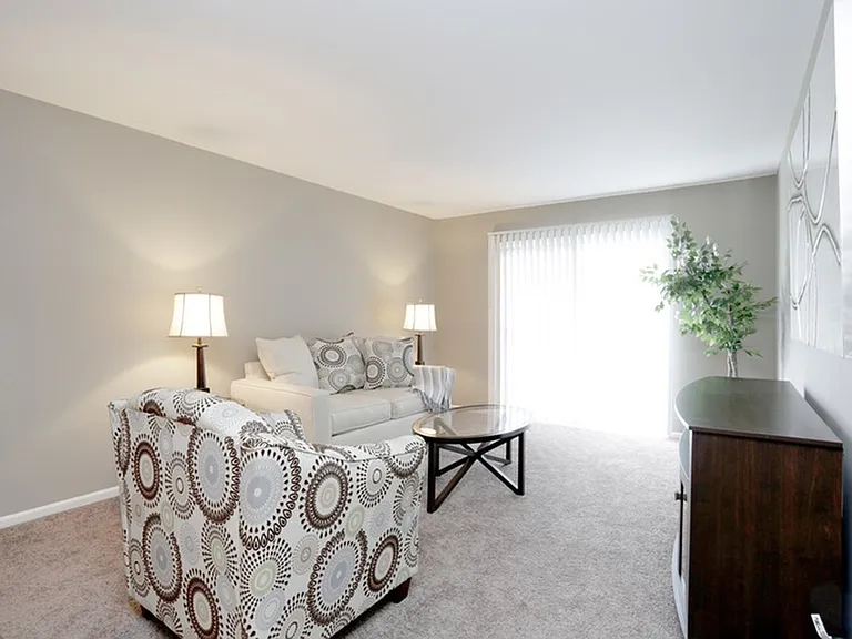 2BR, 1BA - Living Room