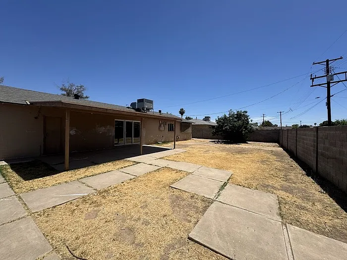 5857 W Coolidge St — Photo 18