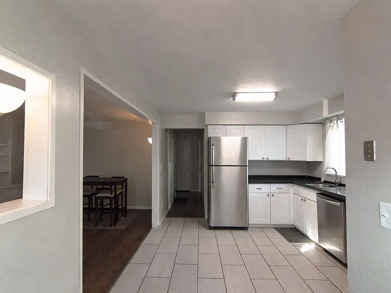 605 S Aurora St — Photo 35