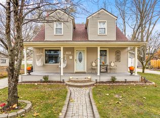 33042 Hennepin St, Garden City, MI 48135
