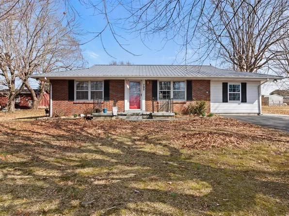 790 Woodland Circle Dr, Scottsville, KY 42164