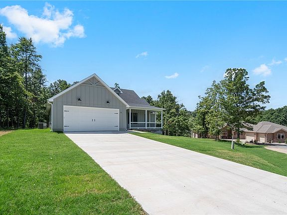 4th image of 11 Romine Ln