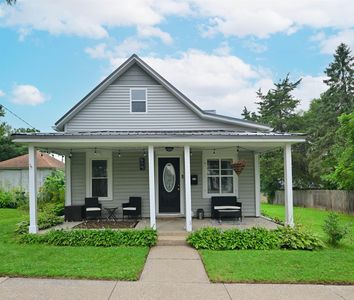 604 Grove St, Baraboo, WI, 53913