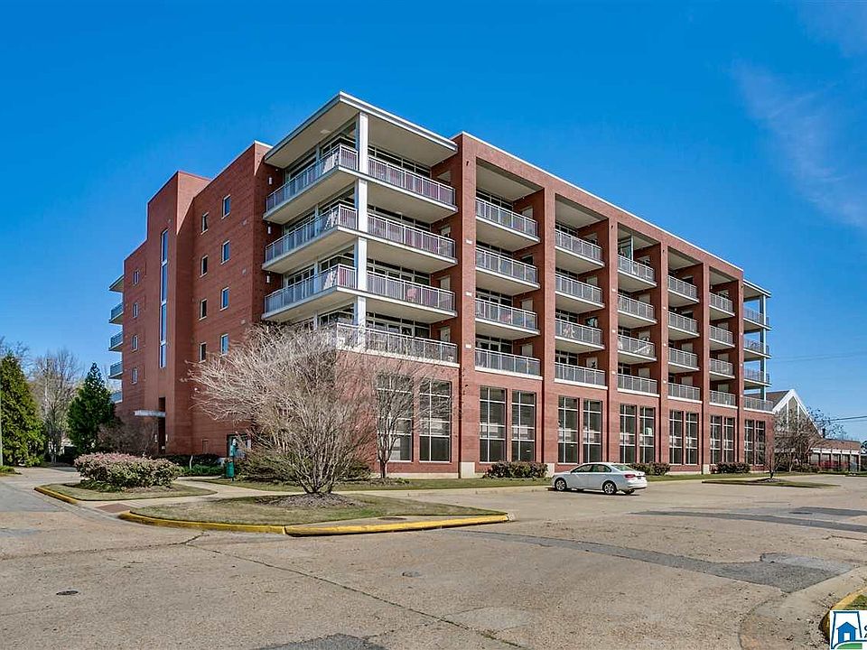 1st image of 1018 Hackberry Ln #20