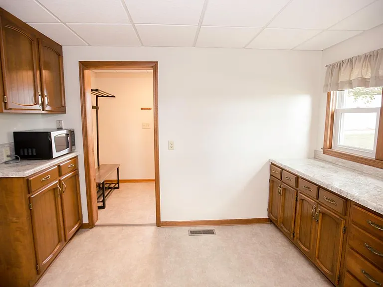 17960 Oak Grove Rd — Photo 21