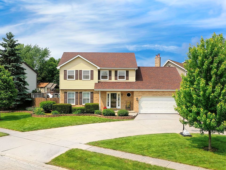 1st image of 2321 Golfview Dr
