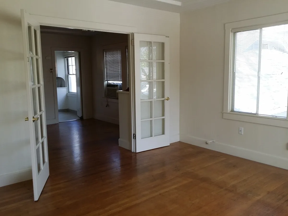 Building Photo - 1505 T St #1
