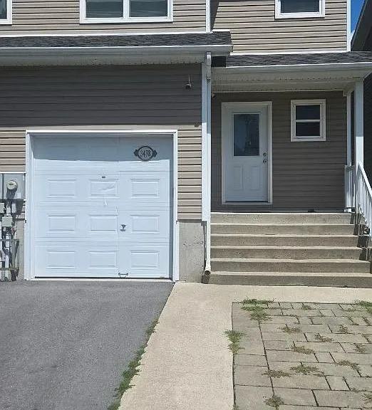 3478 Princess St — Photo 1