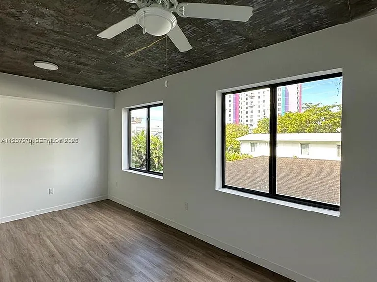 3422 NW 5th Ave #207 — Photo 9