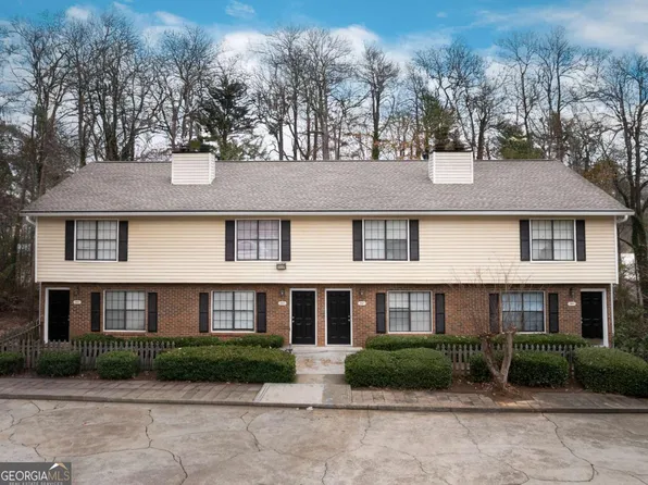 3063 Destin Cir, Snellville, GA 30078