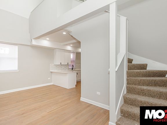 4th image of 1649 N Paulina St APT 3R