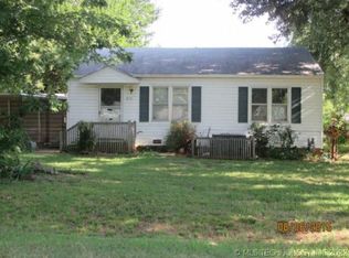213 W 43rd St, Sand Springs, OK 74063