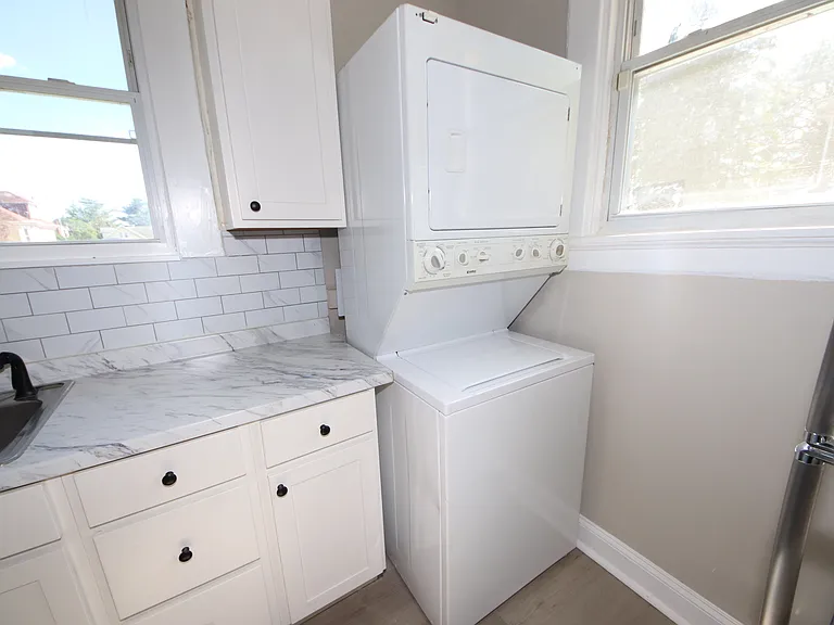 3309 Elgin Ave — Photo 15
