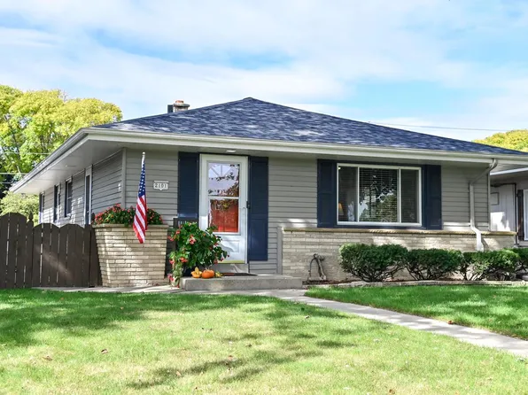 2101 North 116th STREET, Wauwatosa, WI 53226