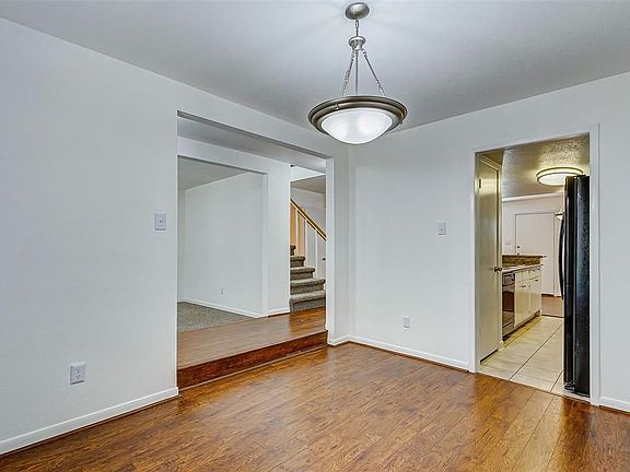 4th image of 8001 Woodway Dr #22