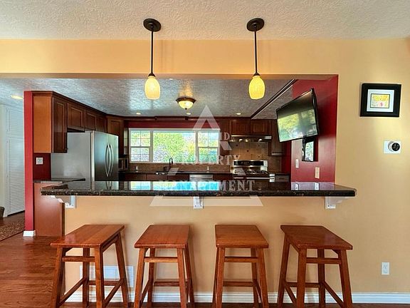 5th image of 2250 E Bendemere Cir
