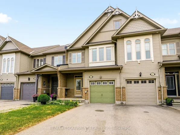 215 Nisbet Blvd, Hamilton, ON L8B 0S5