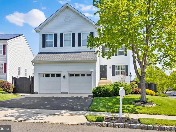 23 Durham Dr, Columbus, NJ 08022