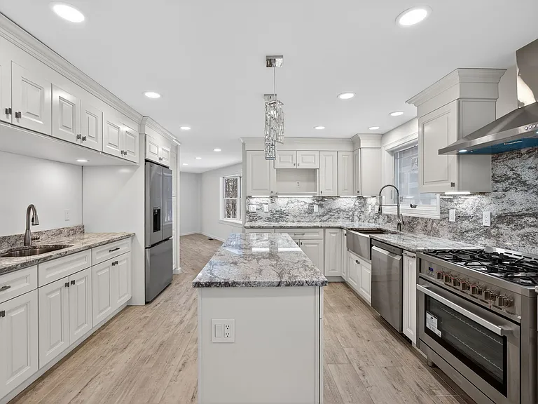 166 Londonderry Rd — Photo 4