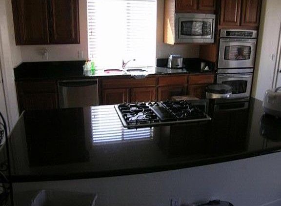 4th image of 3106 E Comstock Dr