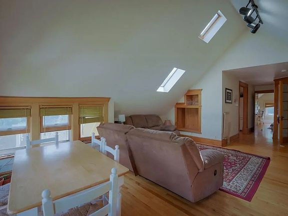 5th image of 3205 Grand Ave S APT 3