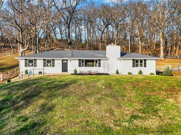 1336 Pond Rd, Glencoe, MO 63038