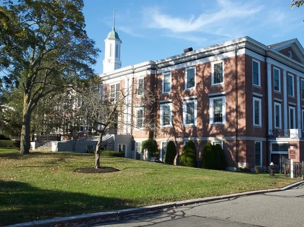 1475 Massachusetts Ave APT 116, Lexington, MA 02420