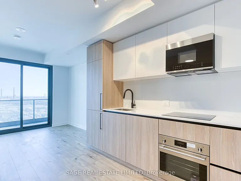35 Parliament St #1712 — Photo 7