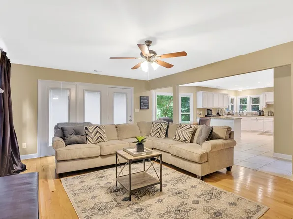 (undisclosed Address), Charlotte, NC 28269