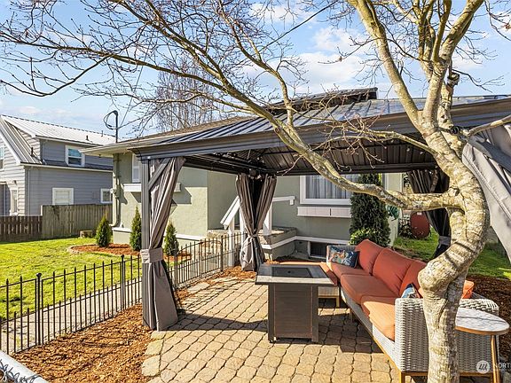 3rd image of 1107 Olympic Avenue