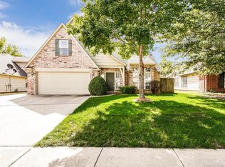 4833 W Dallas St, Broken Arrow, OK 74012