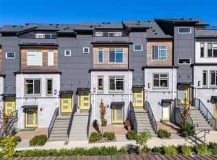 550 NE Daisy Walk, Issaquah, WA 98029