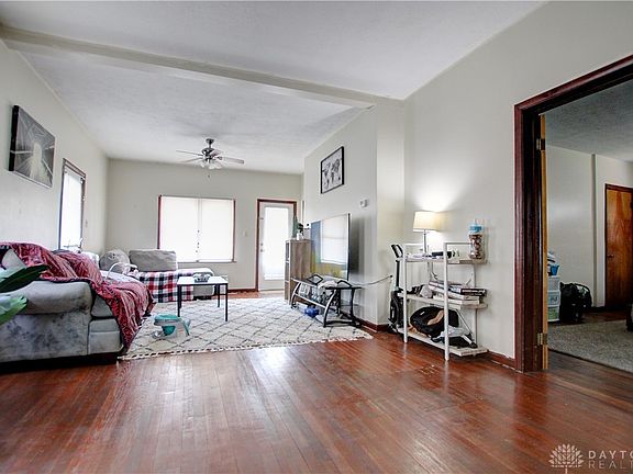 3rd image of 647 N High St